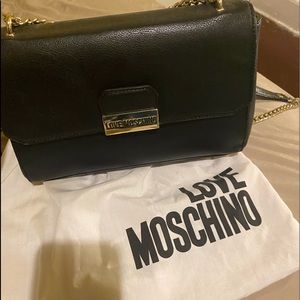 Love moschino bag